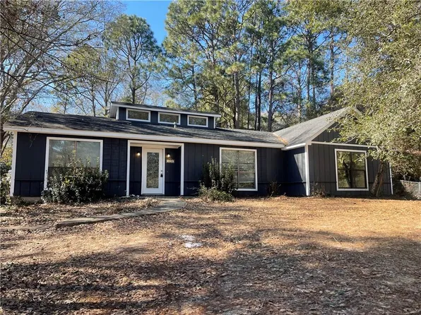 1230 Seven Hills Dr, Mobile, AL 36695