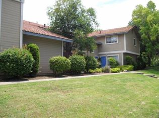 5720 Engle Rd APT 4, Carmichael, CA 95608