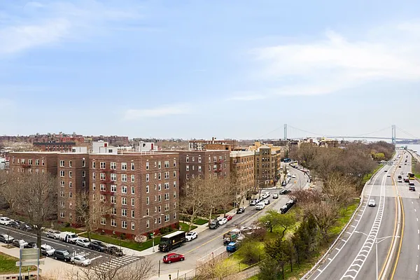 Sold by Block & Lot Real Estate | media 36