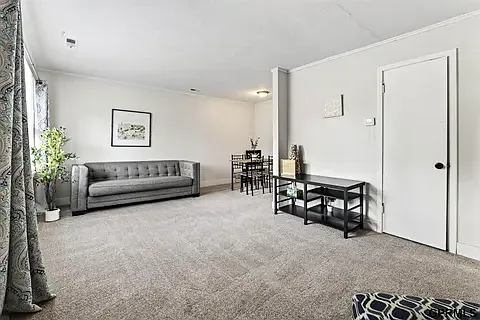 2 bed, 768 sqft, $1,400 — Photo 3