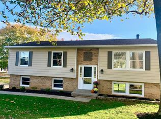 2278 Springfield Dr, Chambersburg, PA 17202