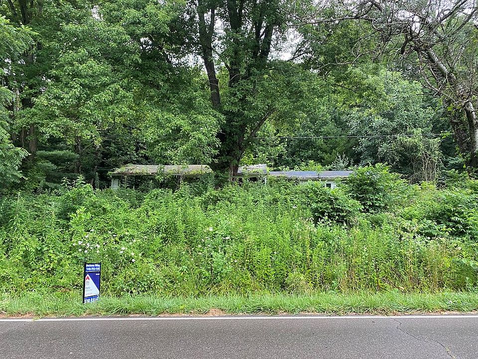 2nd image of 3068 Black Run Rd
