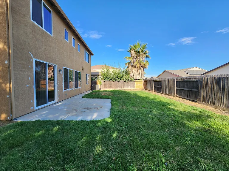 794 Newton Ct — Photo 10