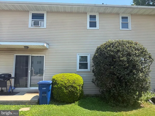 529 Linden St, Leesport, PA 19533