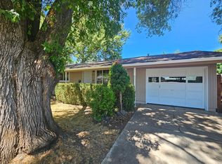 610 Souvenir St, Medford, OR 97501