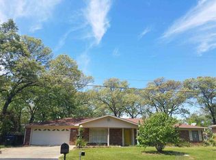 3203 Teer Ln, Longview, TX 75604