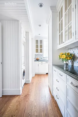 Sold by Sotheby's International Realty | media 10