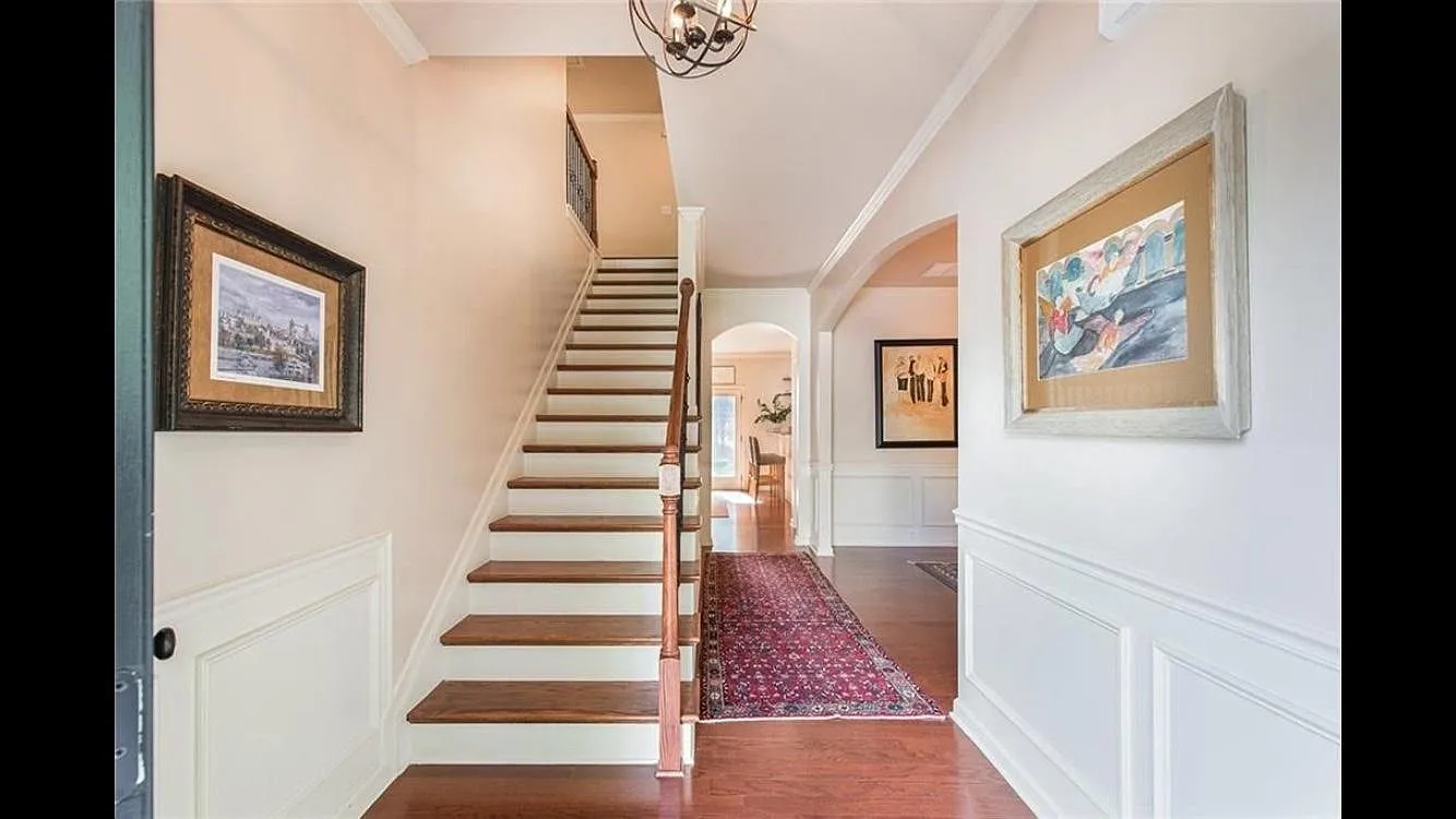 5018 Groover Drive SE — Photo 2