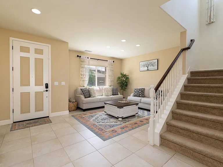 10687 Walton Park Dr — Photo 4