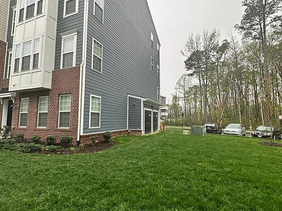 3rd image of 8124 Wistar Creek Walk #B