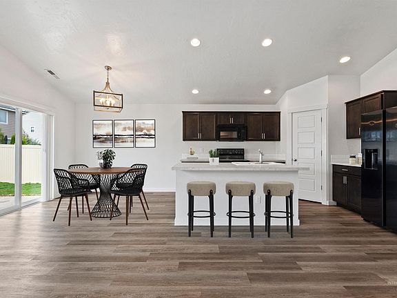 4th image of 3023 W Silver Riv
