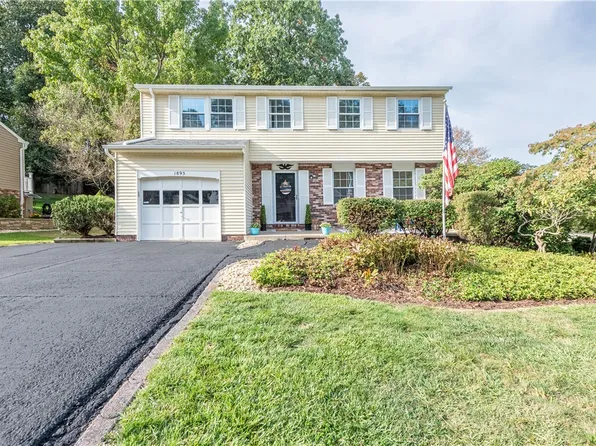 1893 Riggs Rd, South Park, PA 15129