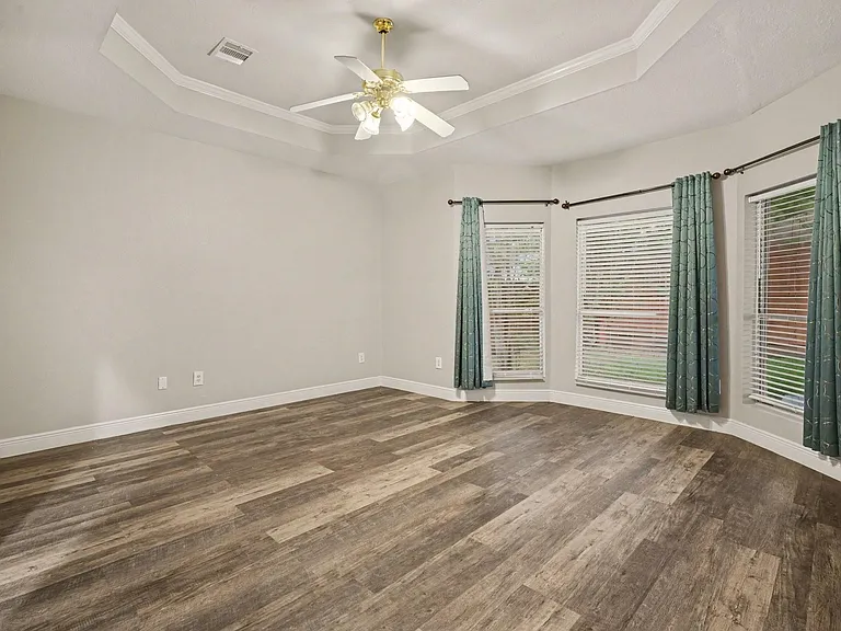 3808 Armand Dr — Photo 7