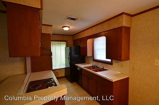 3rd image of 4621 Verbena St