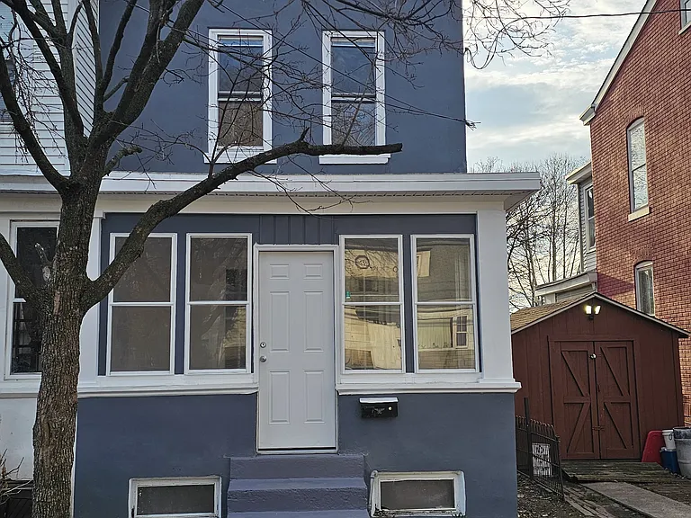 851 Centre St — Photo 1