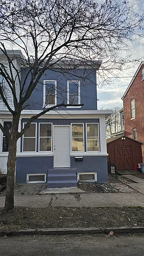 851 Centre St Photo 1