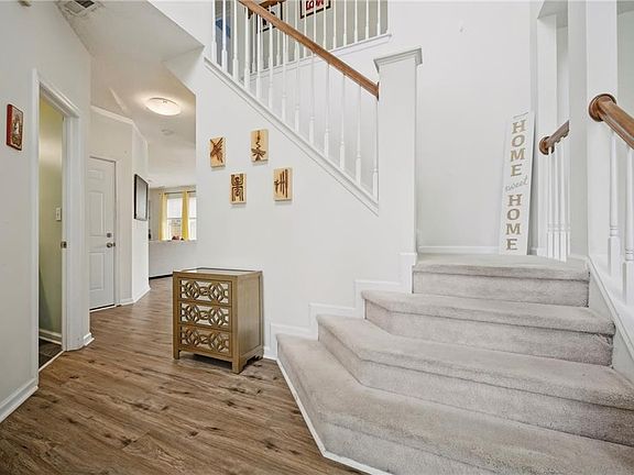 5th image of 3901 Whitley Park Dr