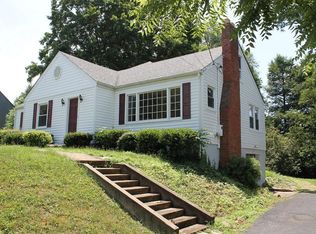 1300 Valley Dr, Bristol, TN 37620