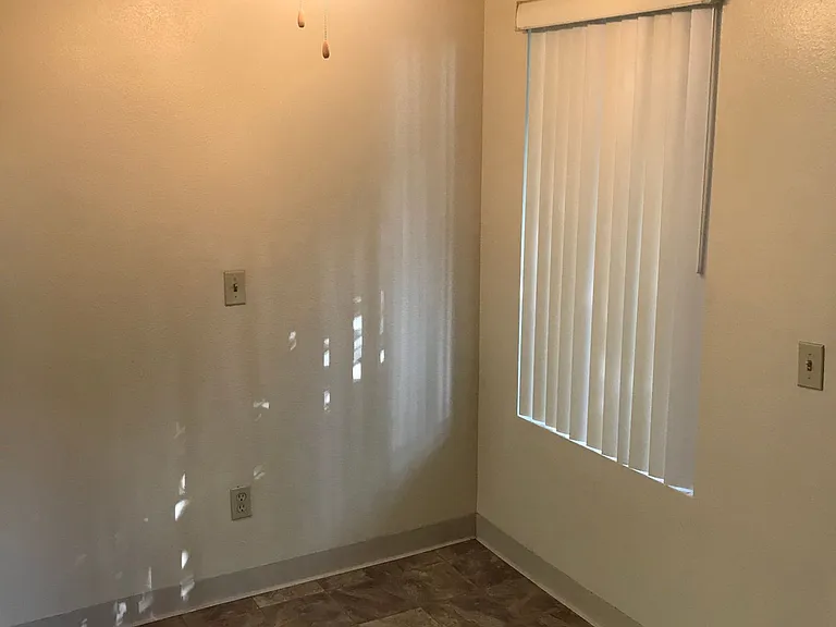Santa Fe Manor — Photo 25