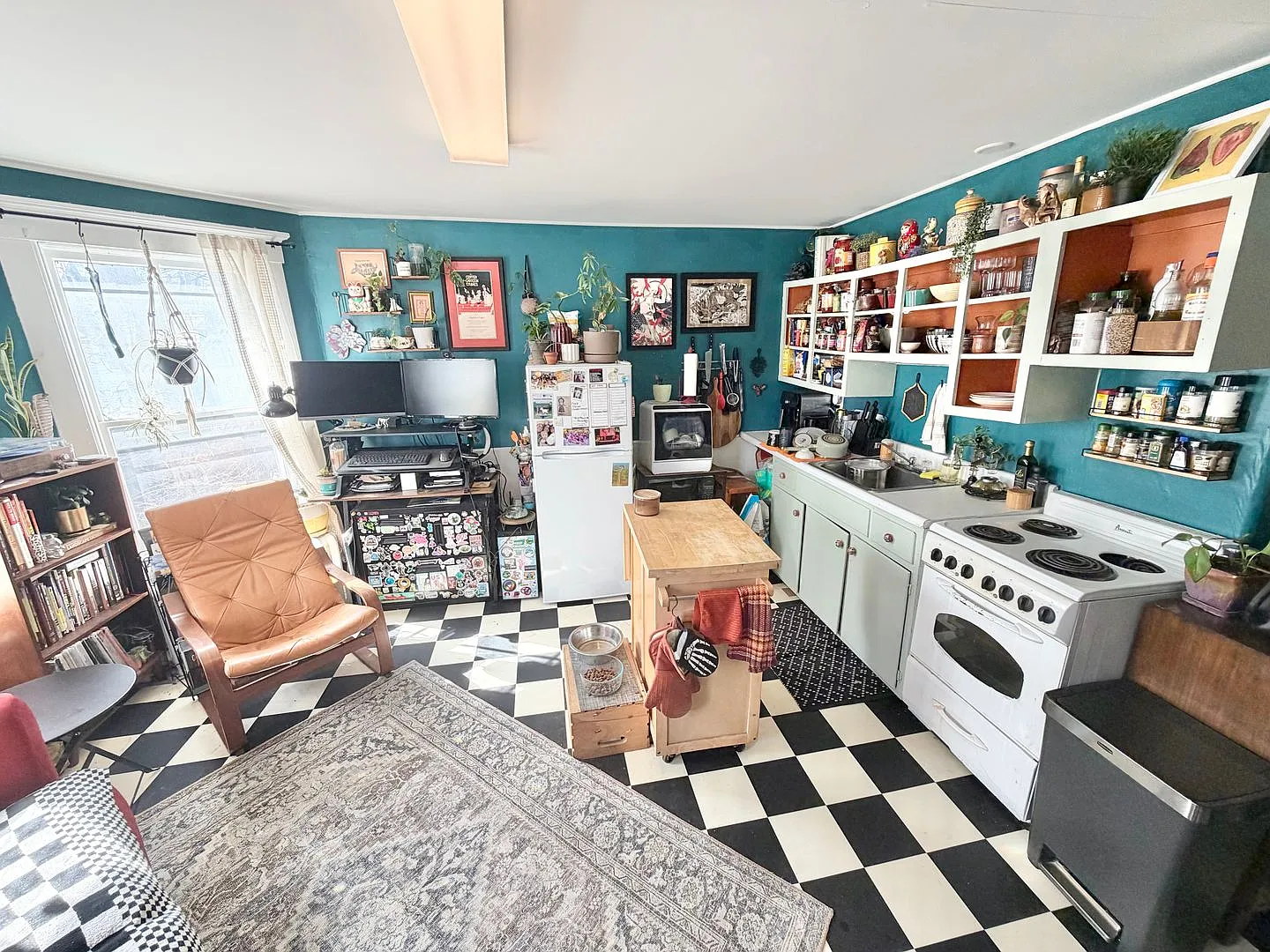 1 Bedroom in Burlington VT Available 9/1! — Photo 4