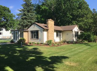 61 Stoney Beach Rd, Oshkosh, WI 54902