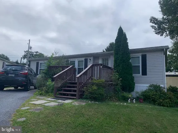 25 Plateau Rd, Lititz, PA 17543