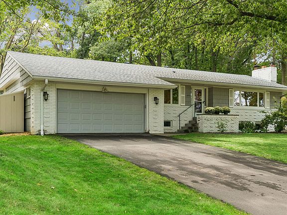 2nd image of 4418 Ellerdale Rd