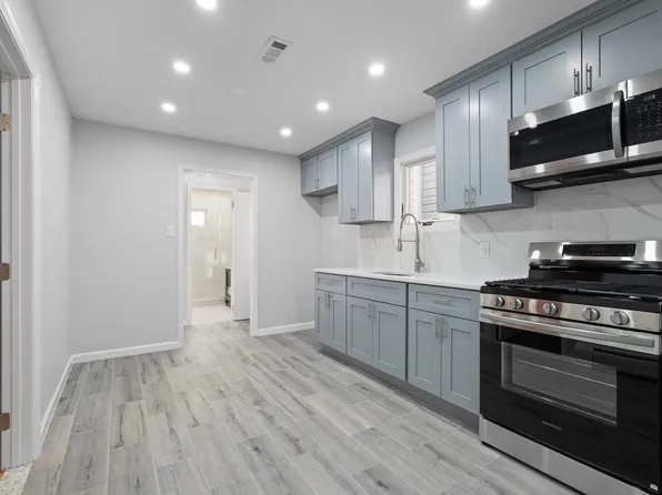 144 West 30th Street image 5 of 12