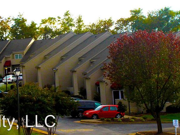 5th image of 1438 Bradley Dr