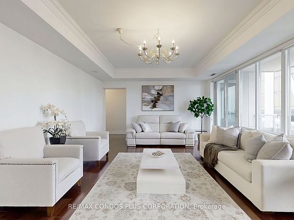 2nd image of 35 Balmuto St Unit 3302