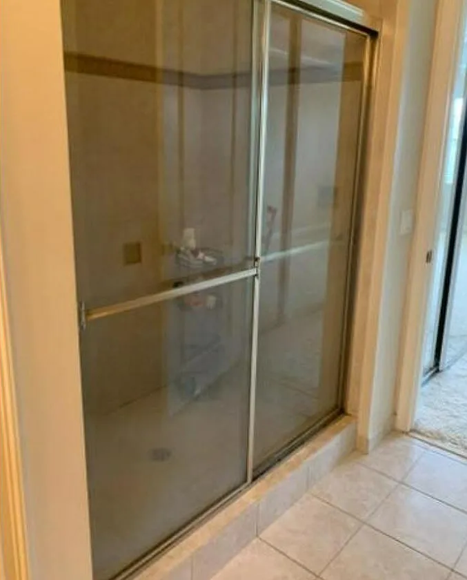 3 bed, 3.5 bath, 2274 sqft, $3,425 — Photo 3