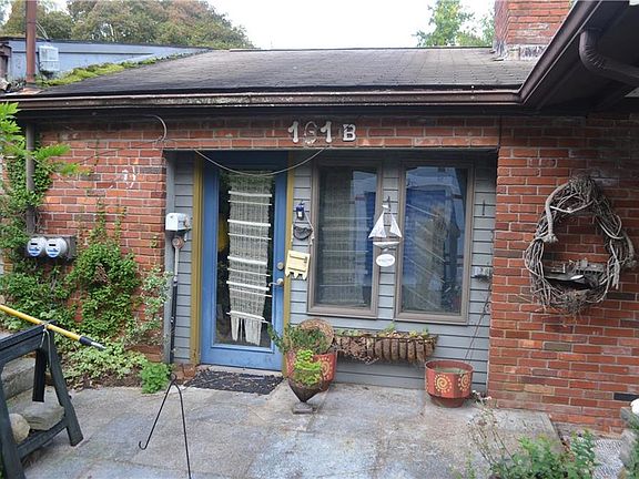 3rd image of 161 E Beach Rd
