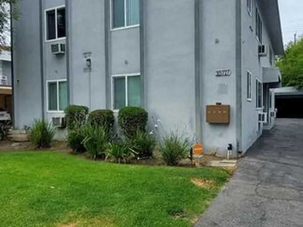 10717 Bloomfield St, North Hollywood, CA 91602