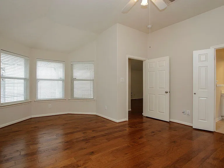 15938 Cottage Ivy Cir — Photo 18
