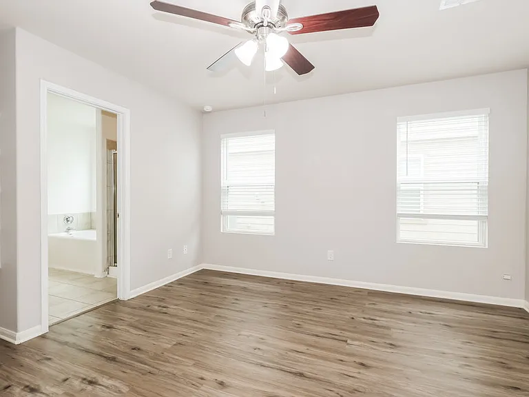 9962 Chimney Swift Ln — Photo 10