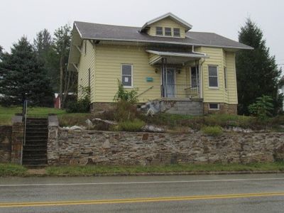 1688 Pitt St, Jennerstown, PA, 15547