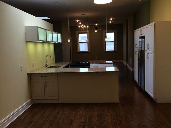 3rd image of 1376 W Grand Ave APT 3