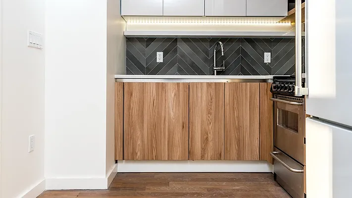 Rented by Nooklyn NYC LLC | media 61