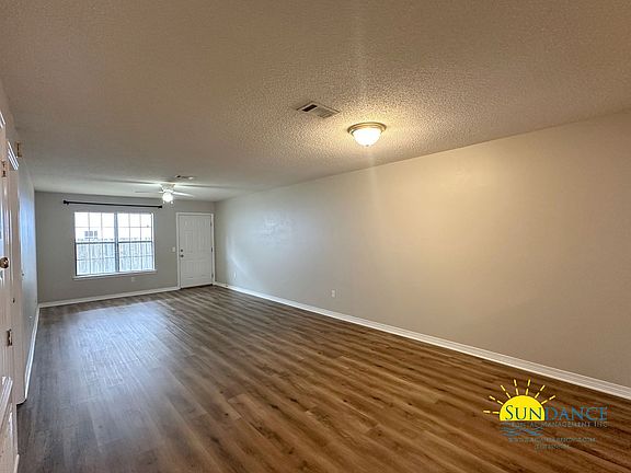 3rd image of 8471 Barrancas St