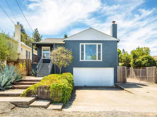 8 Cochrane Way, Petaluma, CA 94952