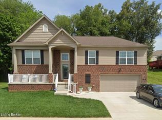402 Lambrusco Way, Vine Grove, KY 40175