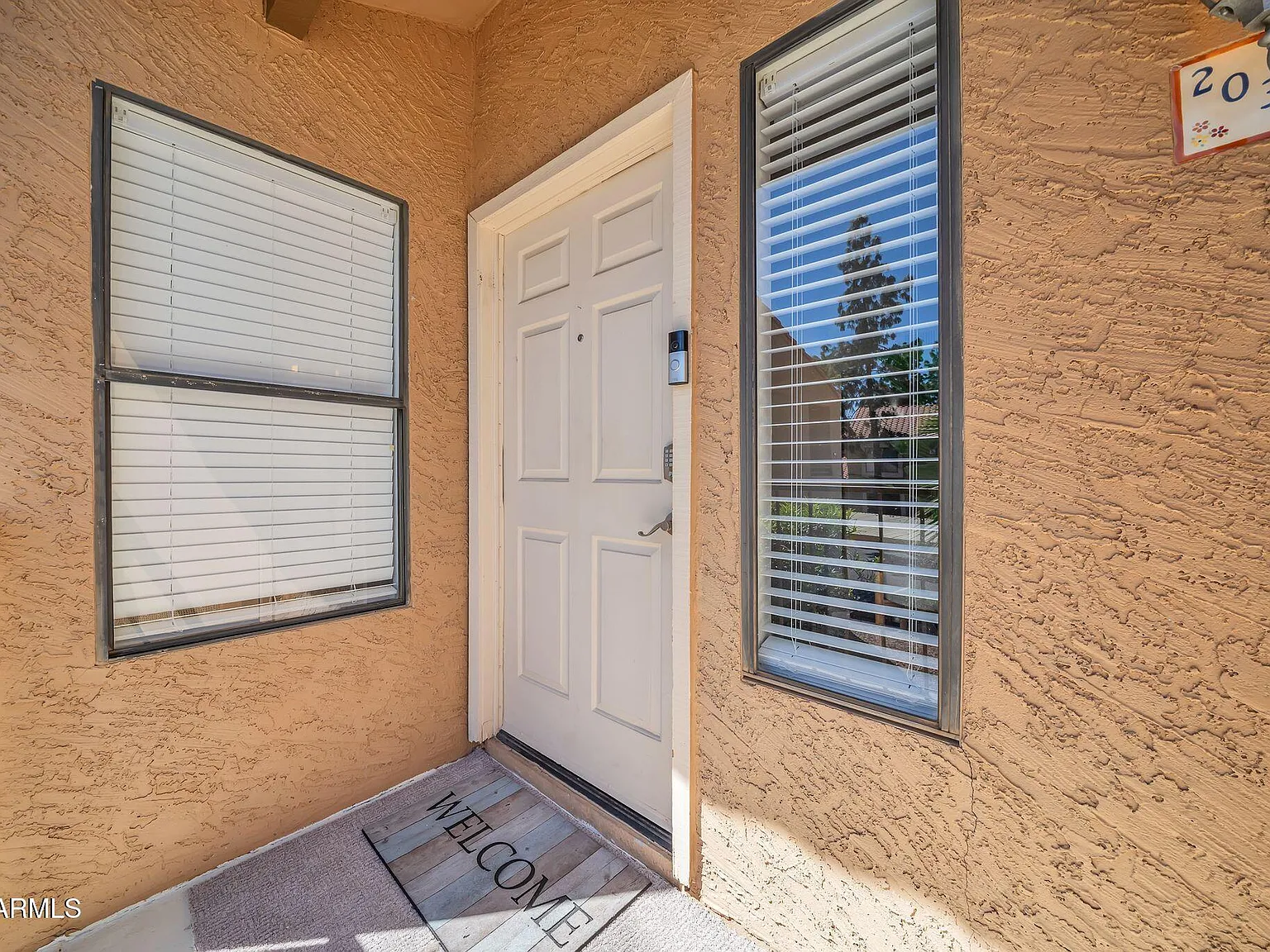 1 bed, 812 sqft, $2,200 — Photo 4