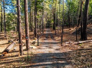 270 Wildpark Ln, Selma, OR 97538