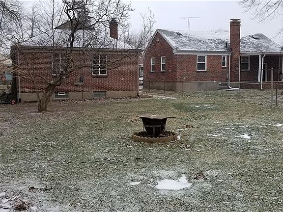 5th image of 4214 Winona Ave