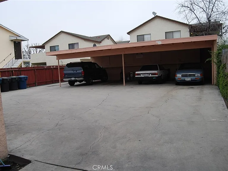 9509 Los Angeles St #D — Photo 13