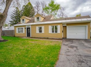 1057 Roberta Rd, Schenectady, NY 12303