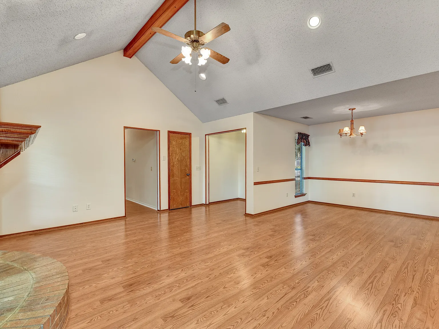 3 bed, 1669 sqft, $2,150 — Photo 3