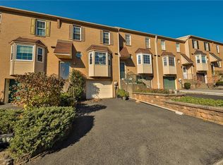 1414 Andrew Dr, Whitehall, PA 18052