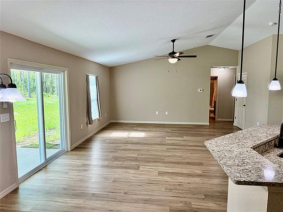 4th image of 3039 SW VIBURNUM ROAD
