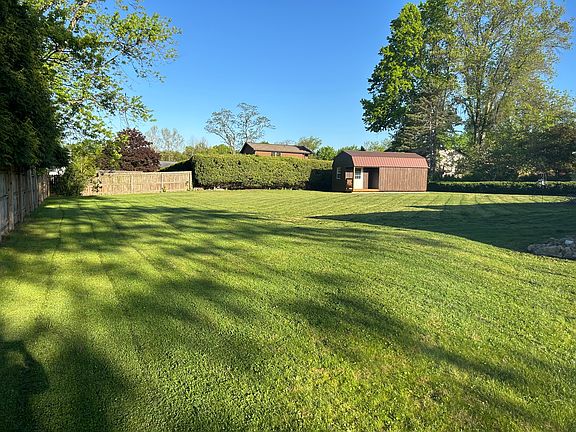 2nd image of 600 Kimlyn Ave